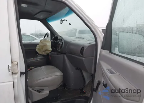 1998 Ford E-250 Commercial from USA, damaged, VIN 1FTNE242XWHA74308